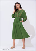 Embroidery Midi Dress - 300425