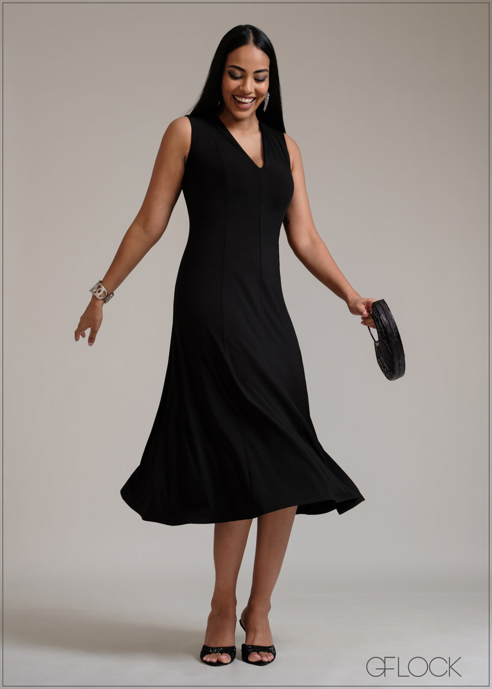 V neck sleeveless Midi dress
