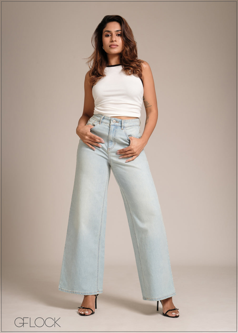 Light Wash Wide Leg Jean - Long Length - 241225D
