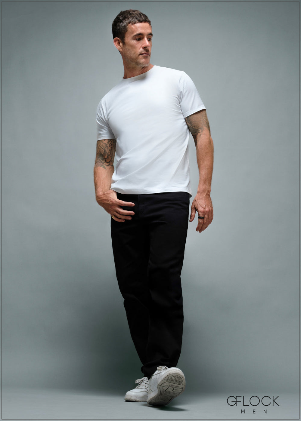 Black Straight Leg Jean - Short Length - 010925