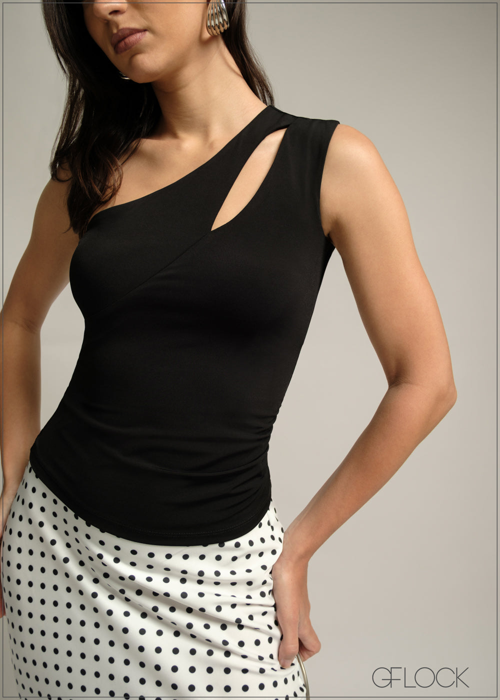 Sleeveless Cutout Detailed Top - 220825