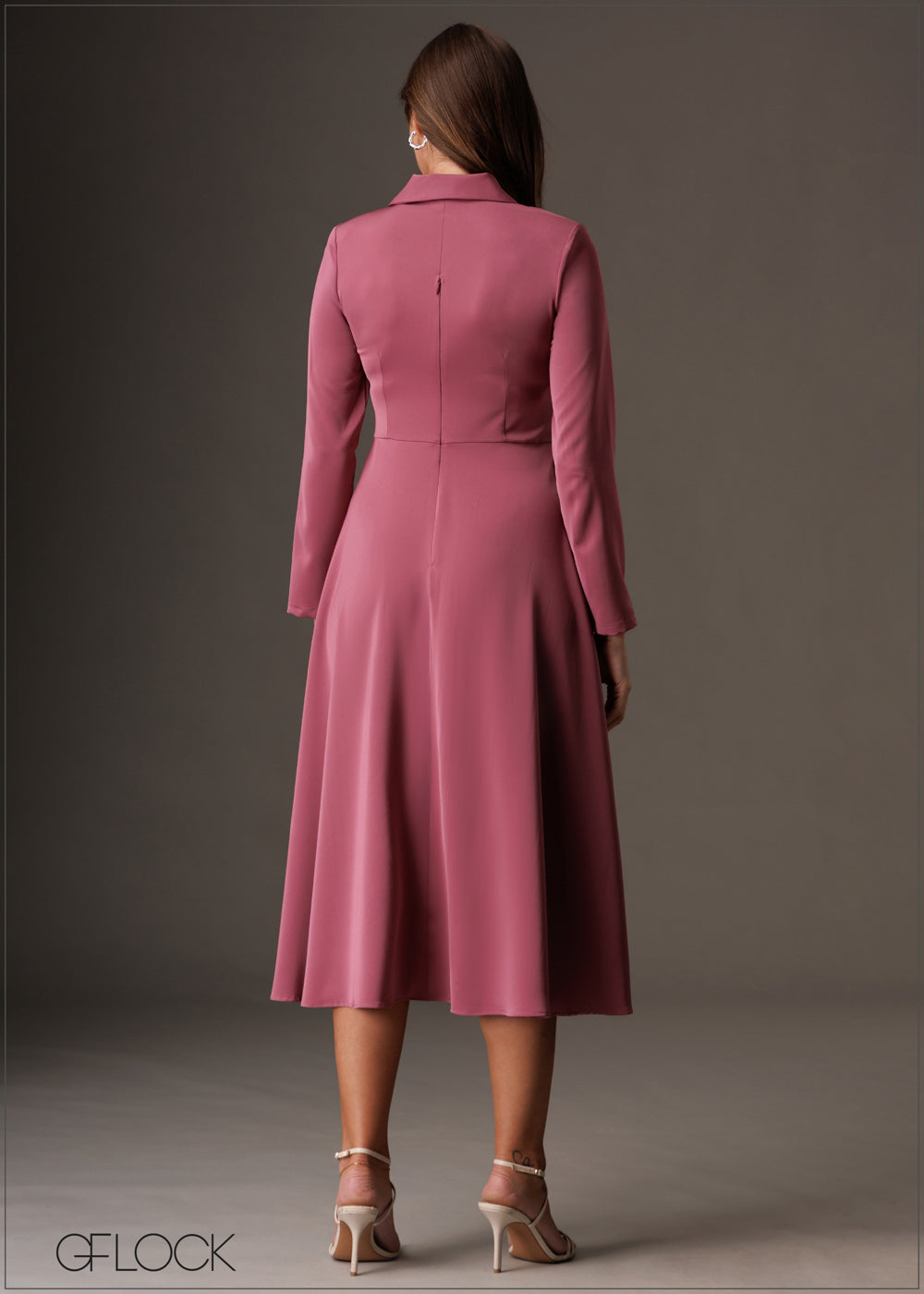 Twisted knot detailed long sleeve collared midi dress