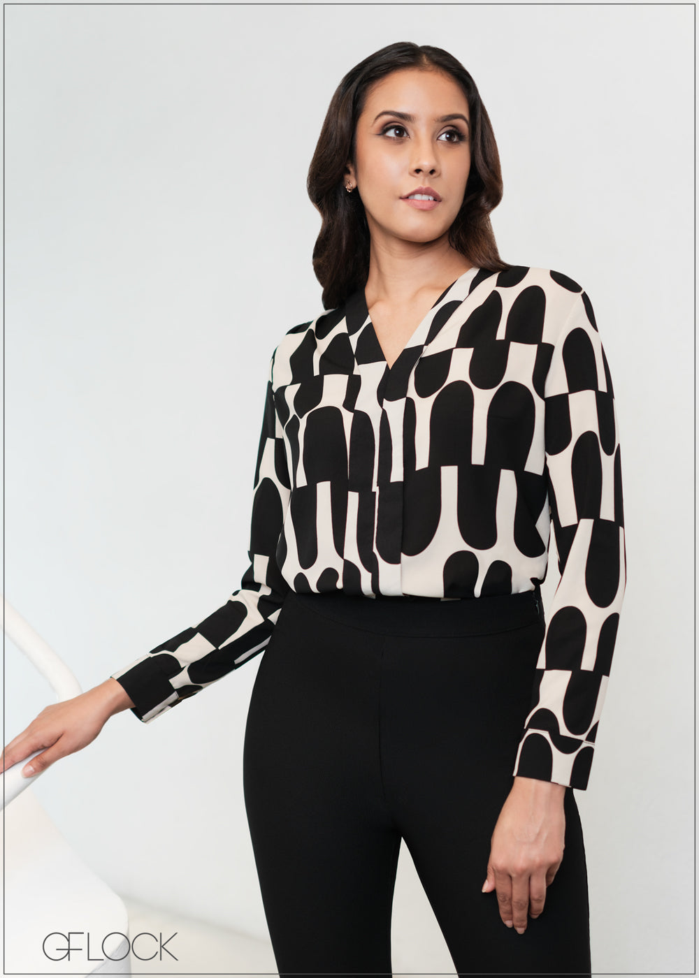 Printed Long Sleeve Top with V-Neck Detail - 061123