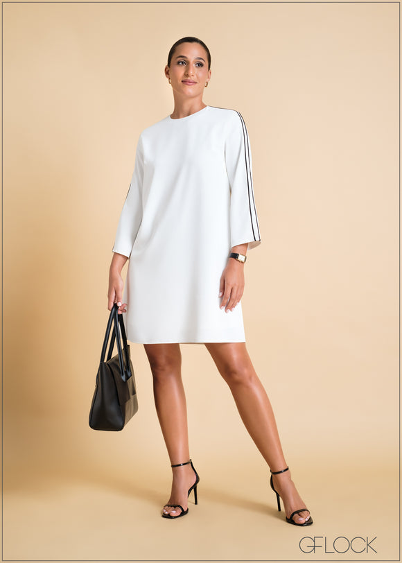 Long Sleeve Dress With Contrast Piping - 250324