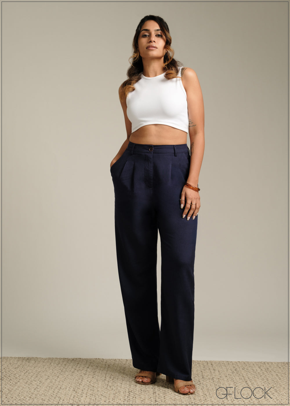 Sleeveless Crop Top - 190925