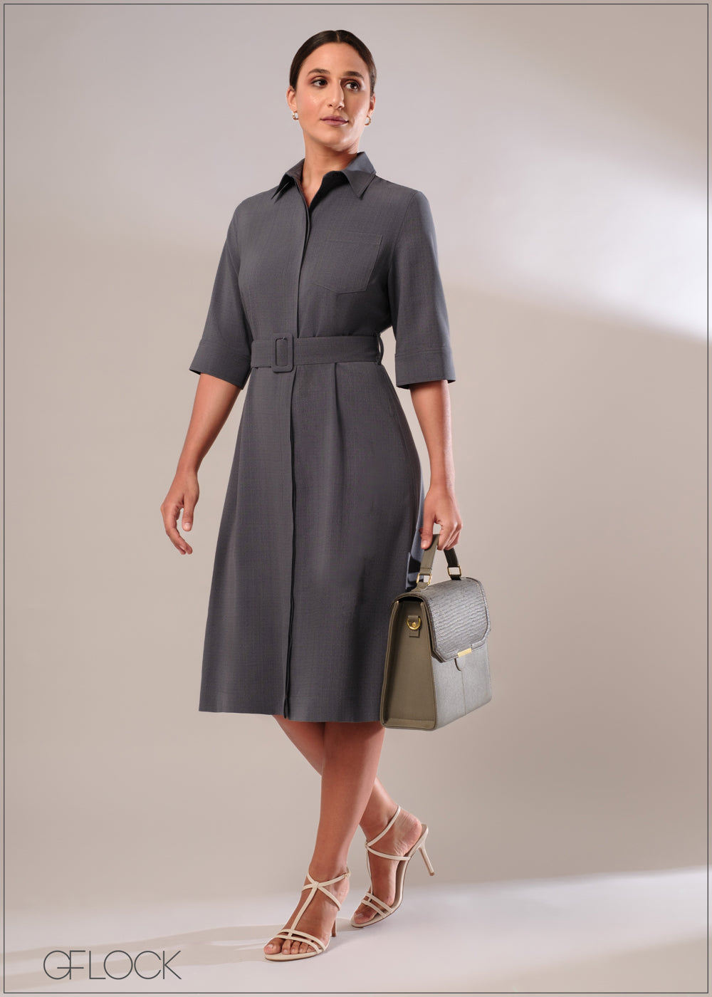 Midi dress with three quarter outlet sleeves