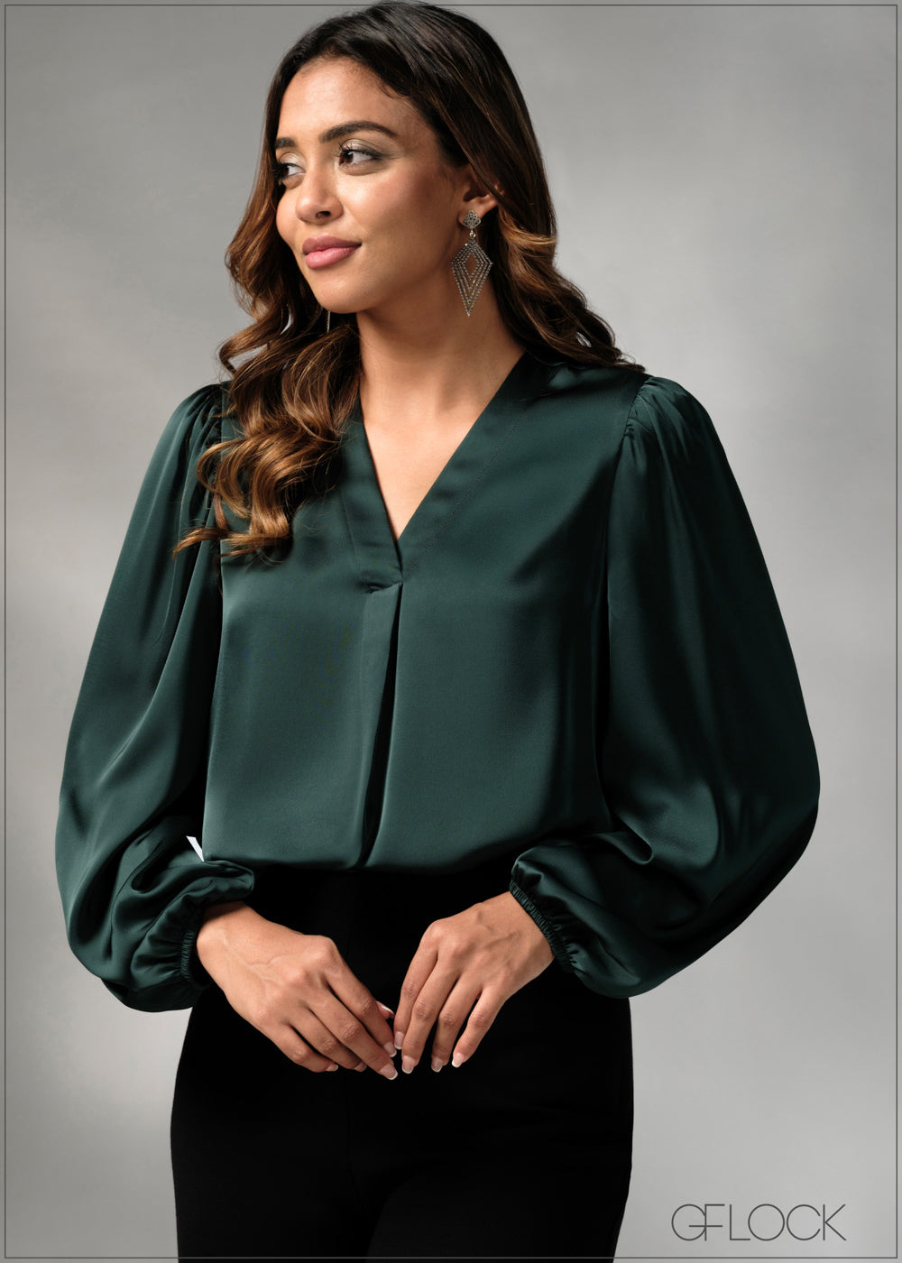 Long Sleeve Detailed V-Neck Top - 270625