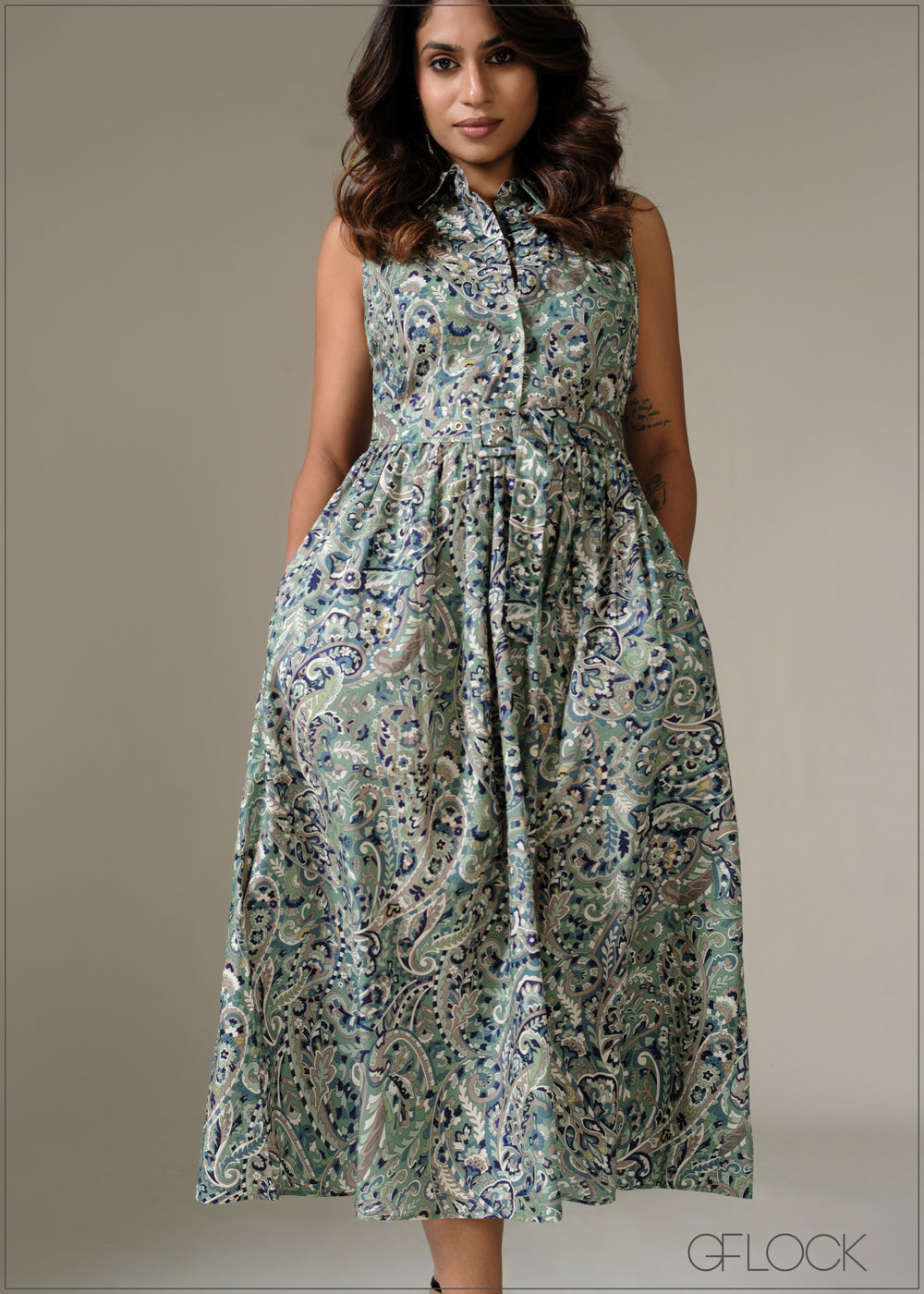 Sleeveless Midi Dress - 281225