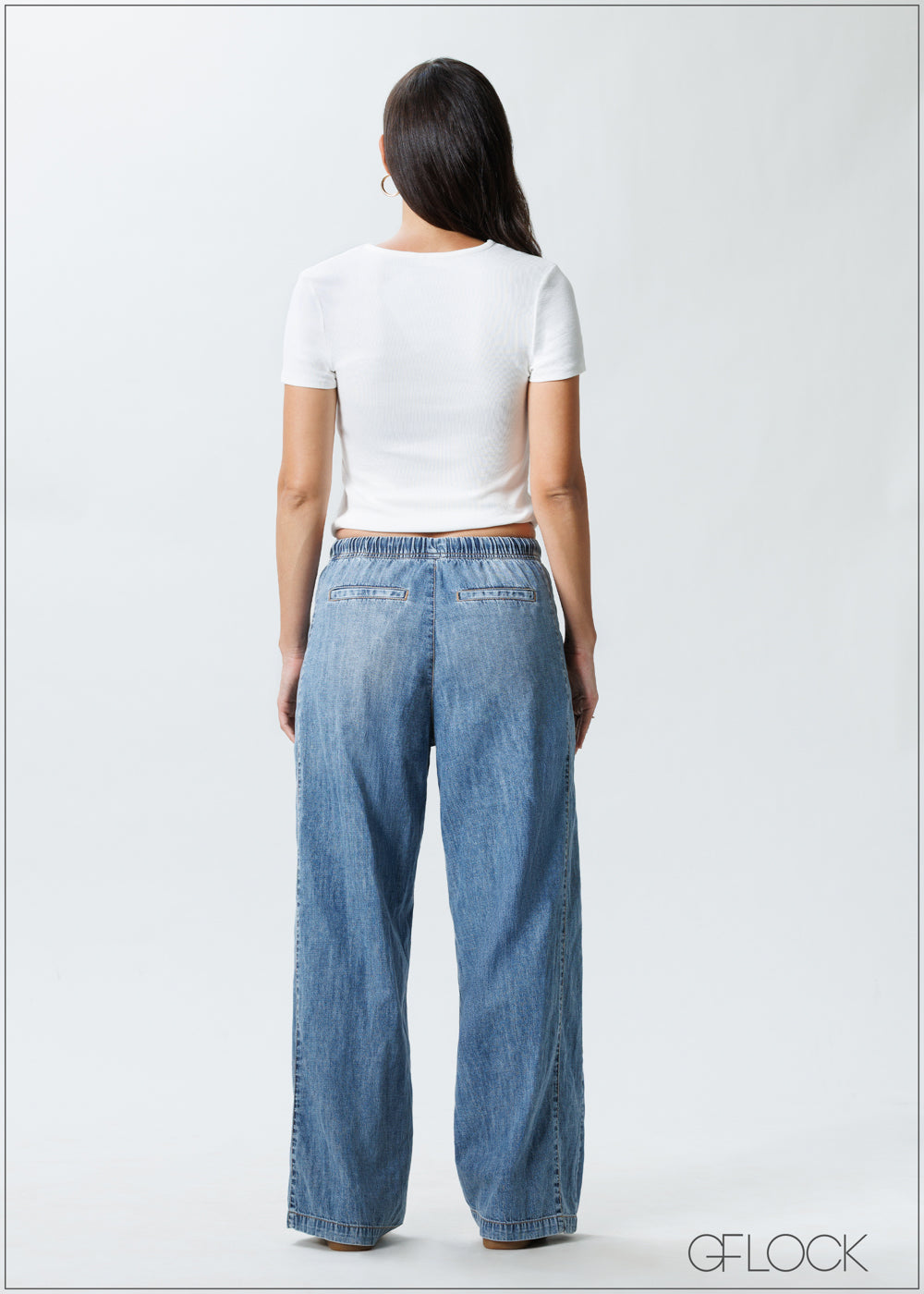 Straight Leg Jean With Elastic Waist - Short Length - 251125D